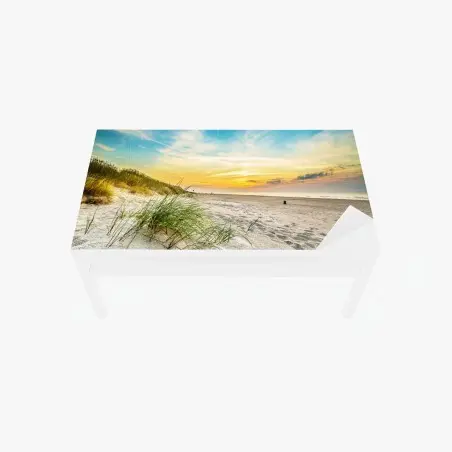 Adesivo per tavolo e scrivania tramonto sulla spiaggia con dune e erba marina • Wallissimo®