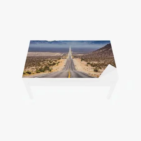 Adesivo per tavolo e scrivania strada infinita nel deserto • Wallissimo®