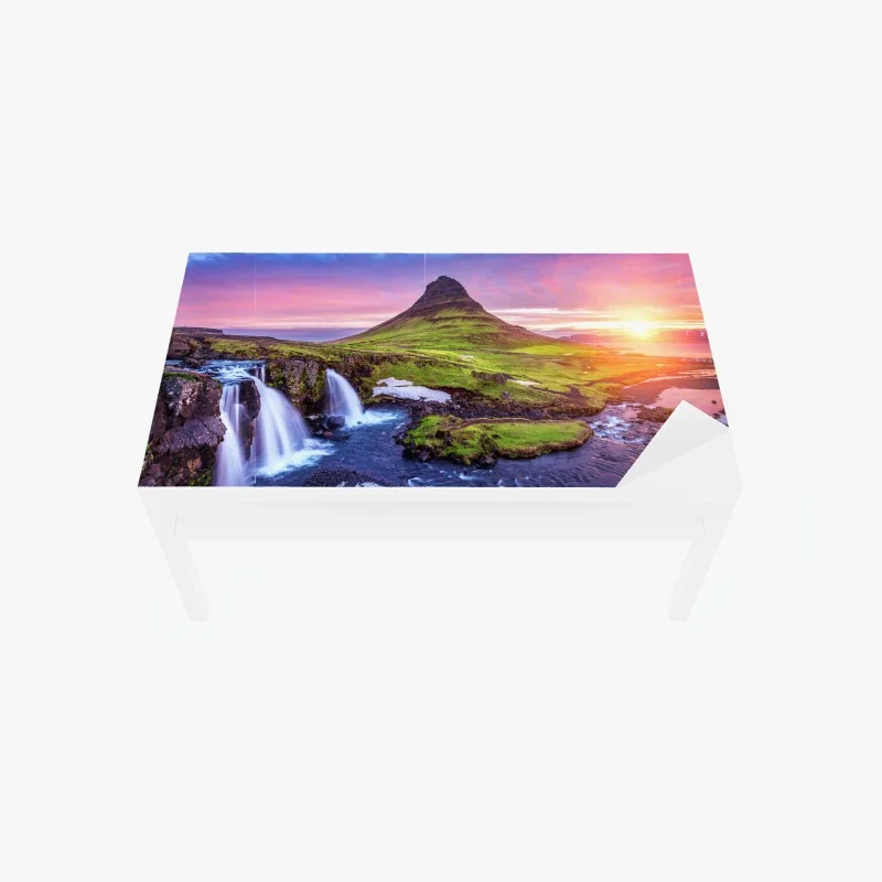 Adesivo per tavolo e scrivania tramonto rosa su Kirkjufell in Islanda