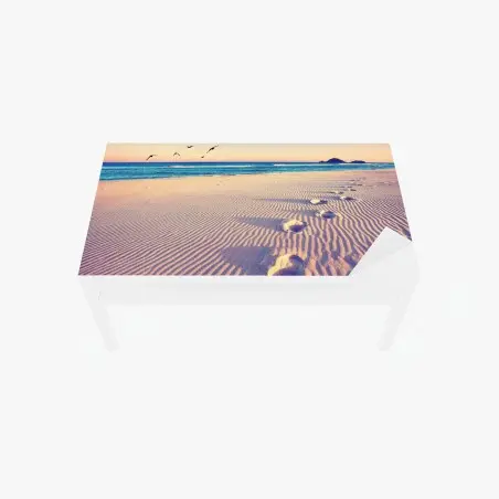 Adesivo per tavolo e scrivania impronte magiche sulla spiaggia al tramonto • Wallissimo®