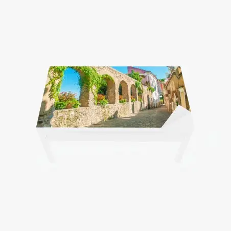 Adesivo per tavolo e scrivania scorcio fiorito di Ravello sulla Costiera Amalfitana • Wallissimo®