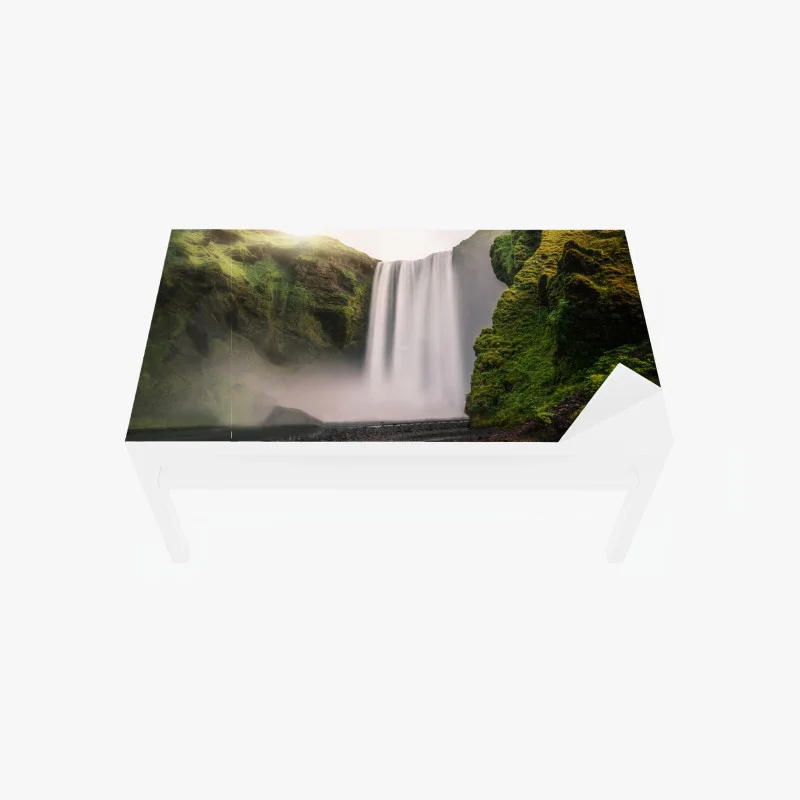 Adesivo per tavolo e scrivania paesaggio maestoso di Skogafoss