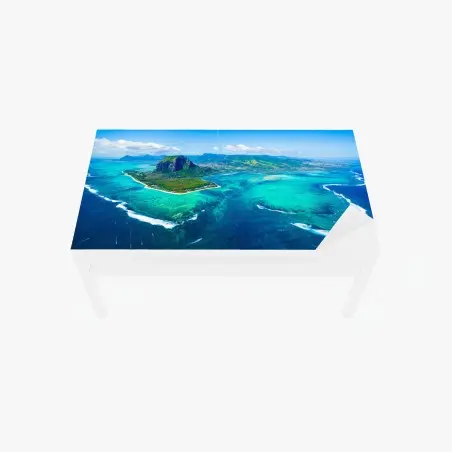 Adesivo per tavolo e scrivania panorama aereo della laguna di Mauritius con Le Morne Brabant • Wallissimo®