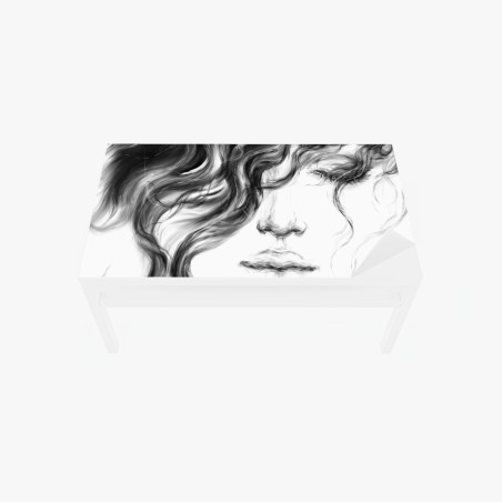 Adesivo per tavolo e scrivania ritratto etereo in bianco e nero • Wallissimo®