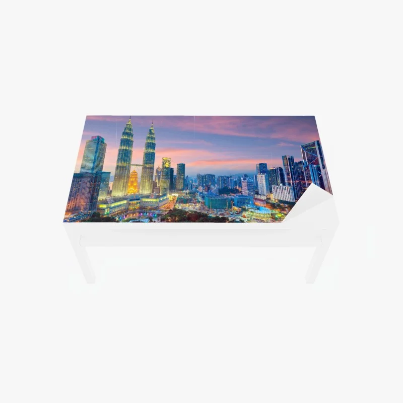 Adesivo per tavolo e scrivania tramonto a Kuala Lumpur: skyline con le torri gemelle