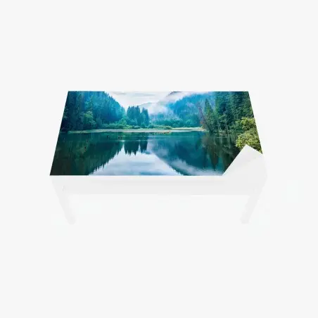 Adesivo per tavolo e scrivania mattina nebbiosa sul lago Lacu Rosu • Wallissimo®