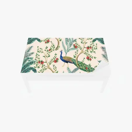 Adesivo per tavolo e scrivania pavone e melograni su motivo botanico elegante • Wallissimo®