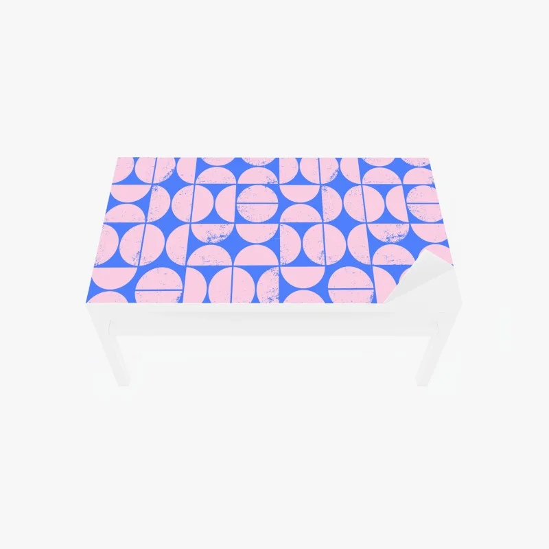 Adesivo per tavolo e scrivania motivo geometrico rosa e blu con effetto vintage