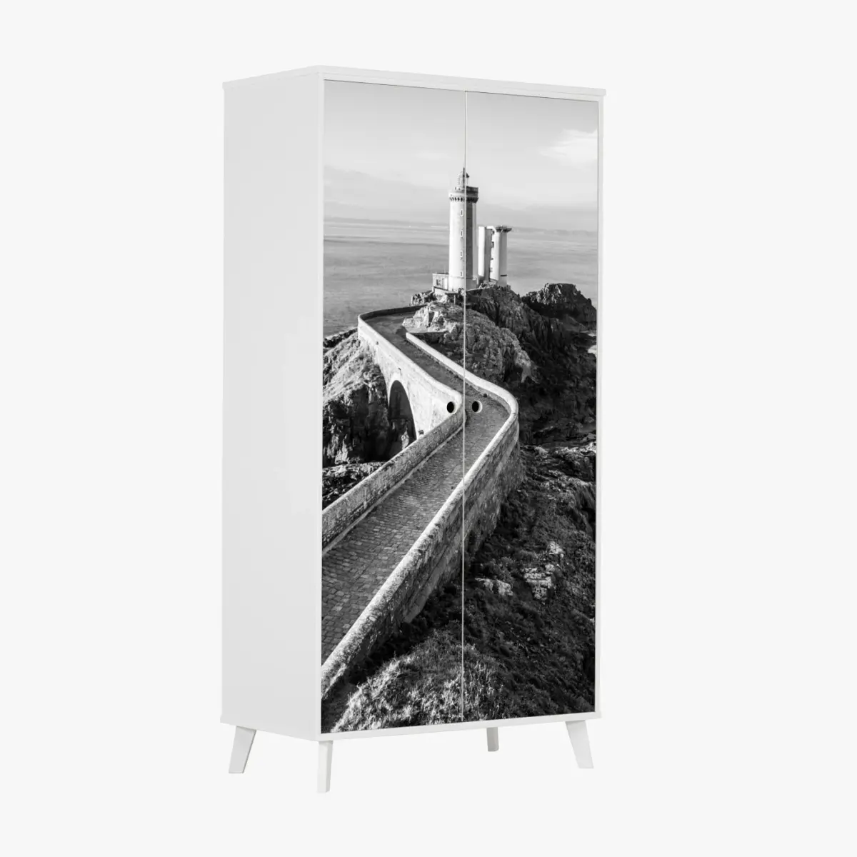 Adesivo per armadio faro solitario sulla scogliera con passerella • Wallissimo®