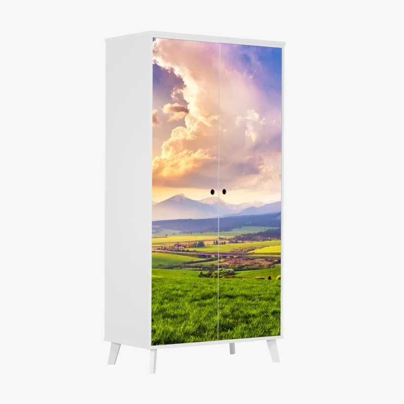 Adesivo per armadio paesaggio primaverile dei Tatra