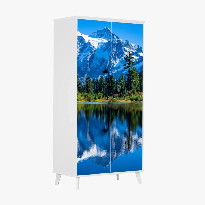Adesivo per armadio riflessi alpini sul lago