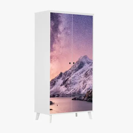 Adesivo per armadio notte artica: montagne e via lattea in Norvegia • Wallissimo®