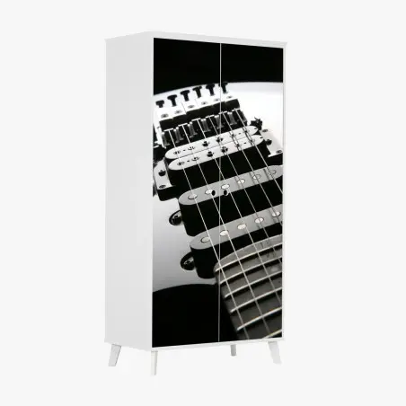 Adesivo per armadio primo piano di una chitarra elettrica lucida • Wallissimo®