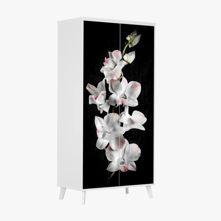 Adesivo per armadio orchidea bianca con sfumature rosa su sfondo nero • Wallissimo®
