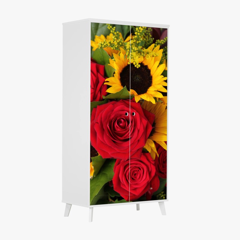Adesivo per armadio fiori vivaci: rose rosse e girasoli