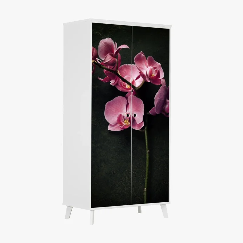 Adesivo per armadio orchidea rosa su sfondo vintage scuro