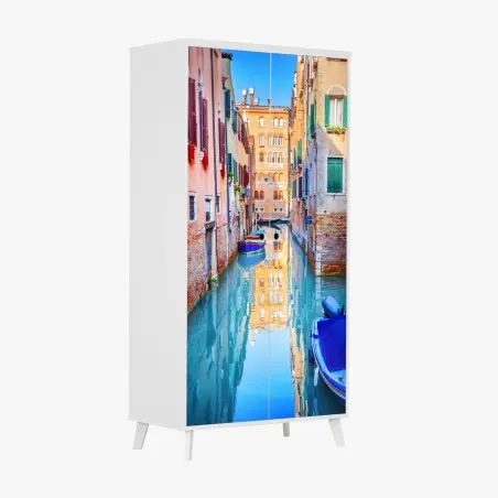 Adesivo per armadio scorcio di Venezia sul canale con barche colorate • Wallissimo®