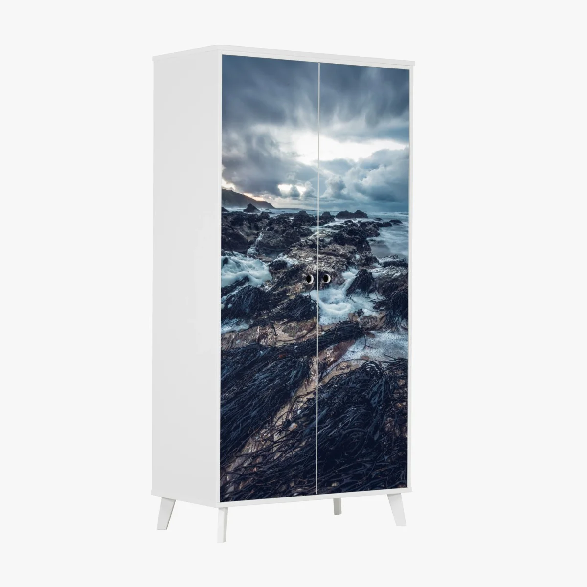 Adesivo per armadio costa tempestosa: fascino selvaggio sul bagnasciuga • Wallissimo® Adesivo per armadio costa tempestosa: fascino selvaggio sul bagnasciuga • Wallissimo®