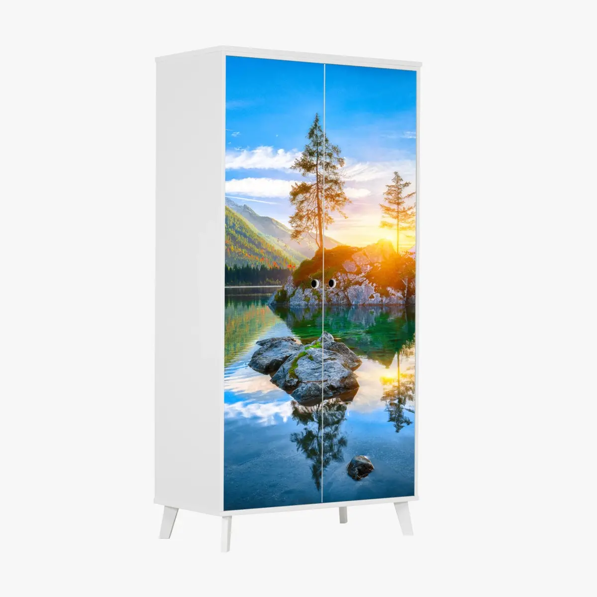 Adesivo per armadio tramonto autunnale sul lago Hintersee, isola rocciosa e riflessi alpini • Wallissimo®