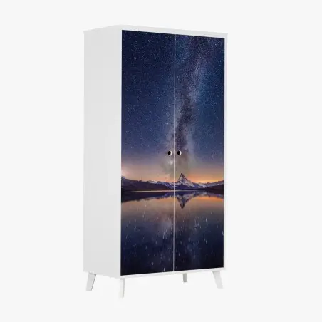 Adesivo per armadio via lattea e montagna riflessa • Wallissimo®