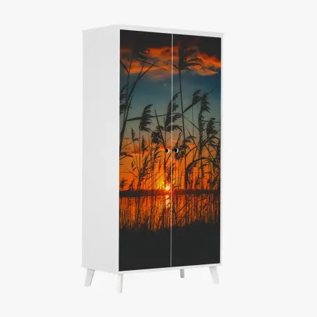 Adesivo per armadio tramonto sulle rive: silhouette di canne al vento • Wallissimo®