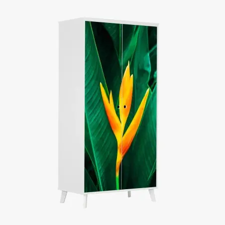 Adesivo per armadio eleganza tropicale: fiore giallo su foglie verdi • Wallissimo®