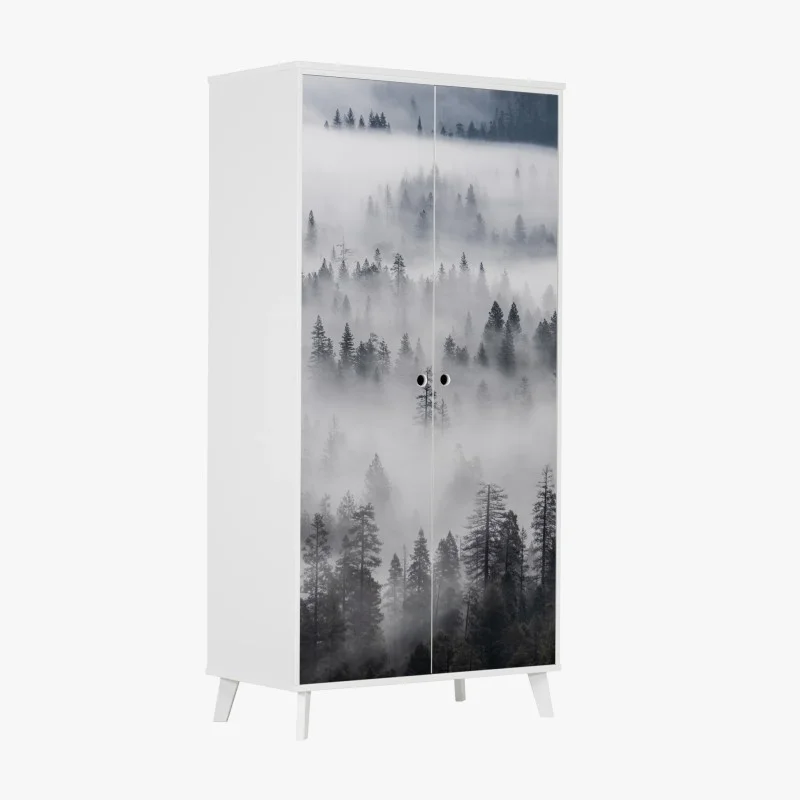 Adesivo per armadio foresta avvolta nella nebbia