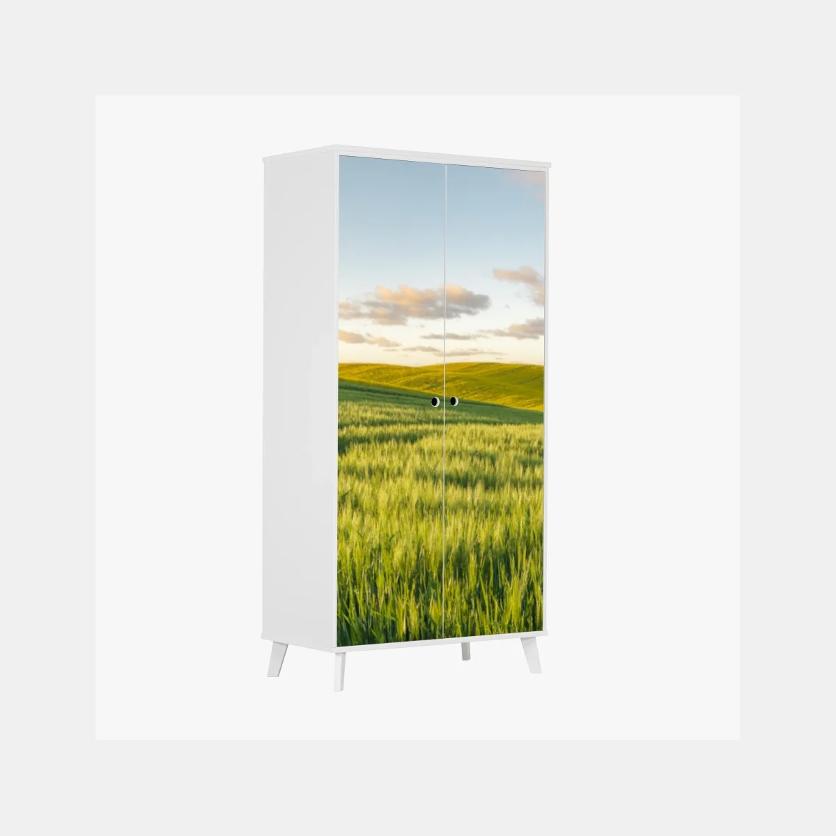 Adesivo per armadio panorama di campi verdi al tramonto • Wallissimo® Adesivo per armadio panorama di campi verdi al tramonto • Wallissimo®