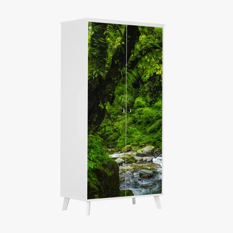 Adesivo per armadio angolo verde: cascata nella foresta • Wallissimo®