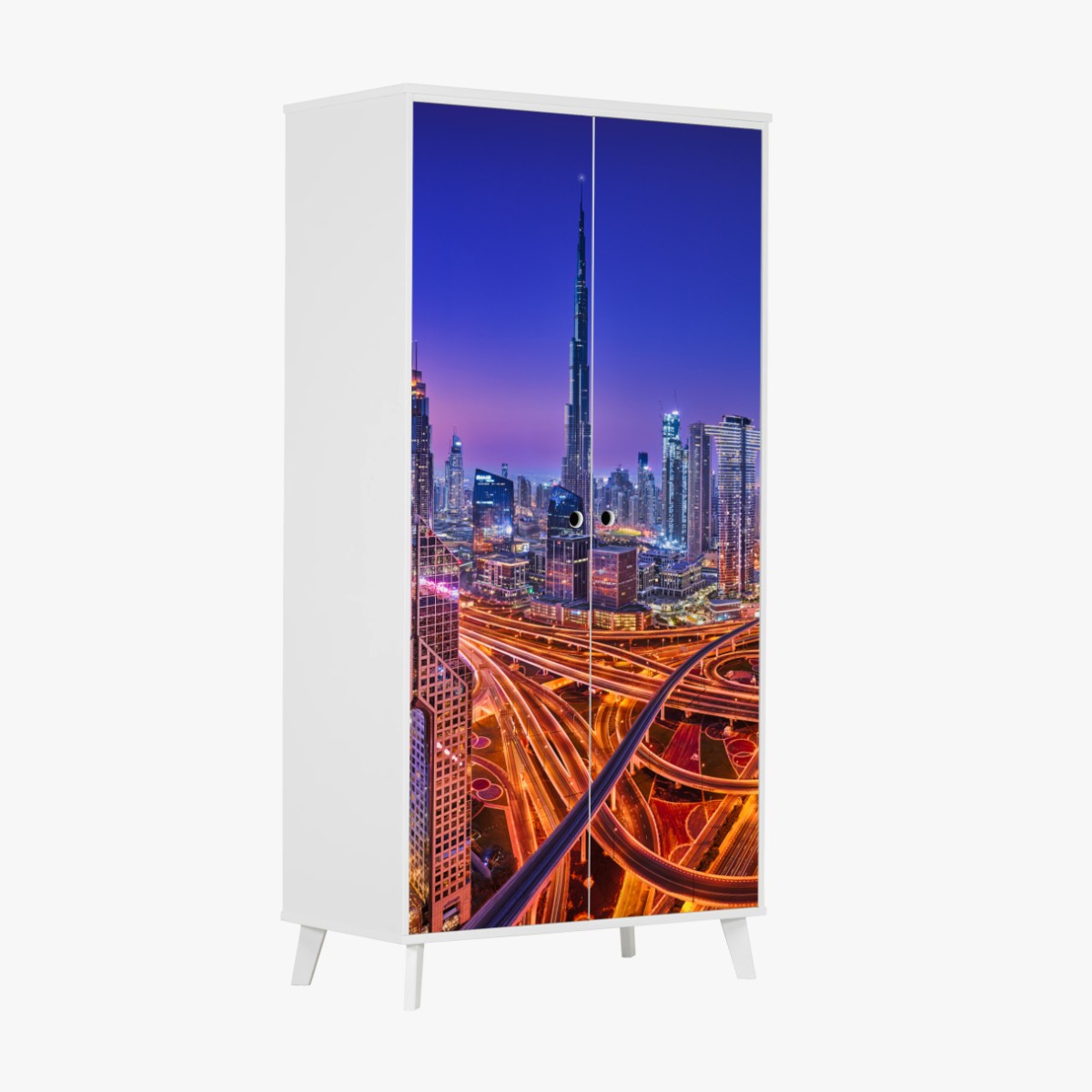 Adesivo per armadio panorama notturno di Dubai: skyline moderno e dinamico • Wallissimo®
