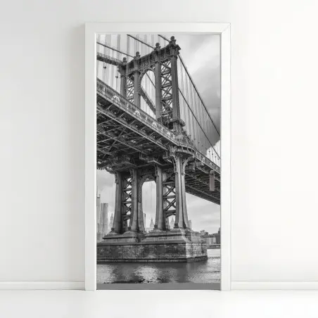 Adesivo per porta prospettiva urbana sul Manhattan Bridge • Wallissimo®