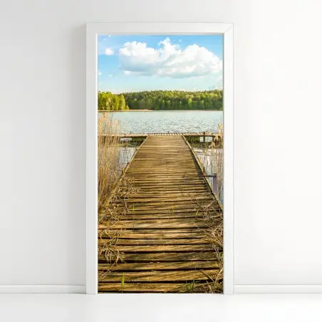 Adesivo per porta molo tra le canne sul lago • Wallissimo®
