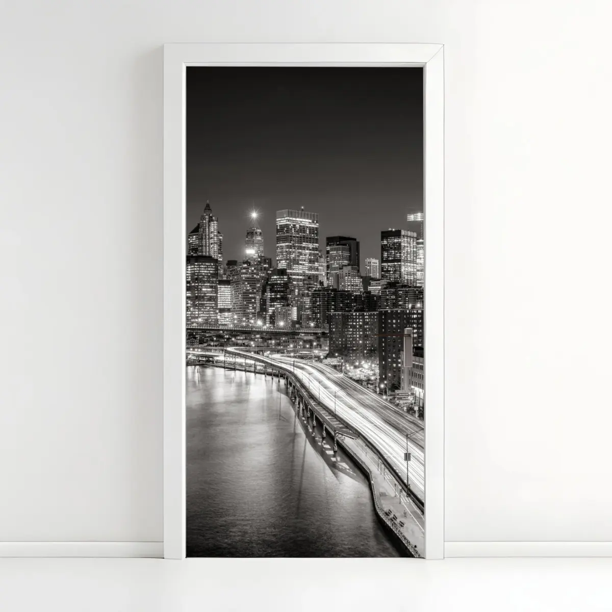 Adesivo per porta skyline notturno di New York in bianco e nero • Wallissimo®