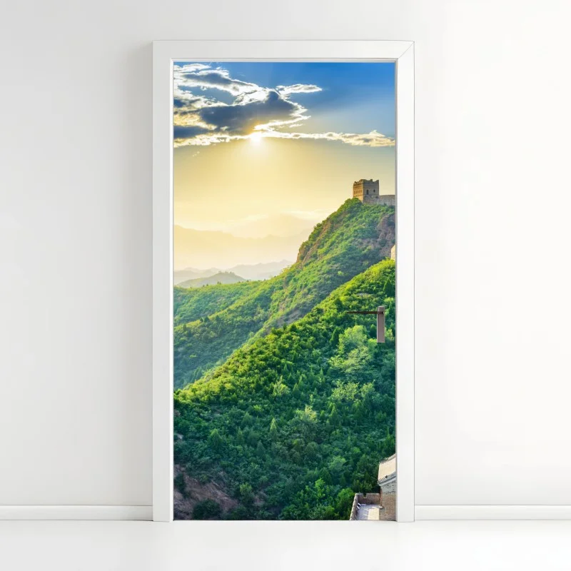 Adesivo per porta panorama epico della Grande Muraglia Cinese al tramonto