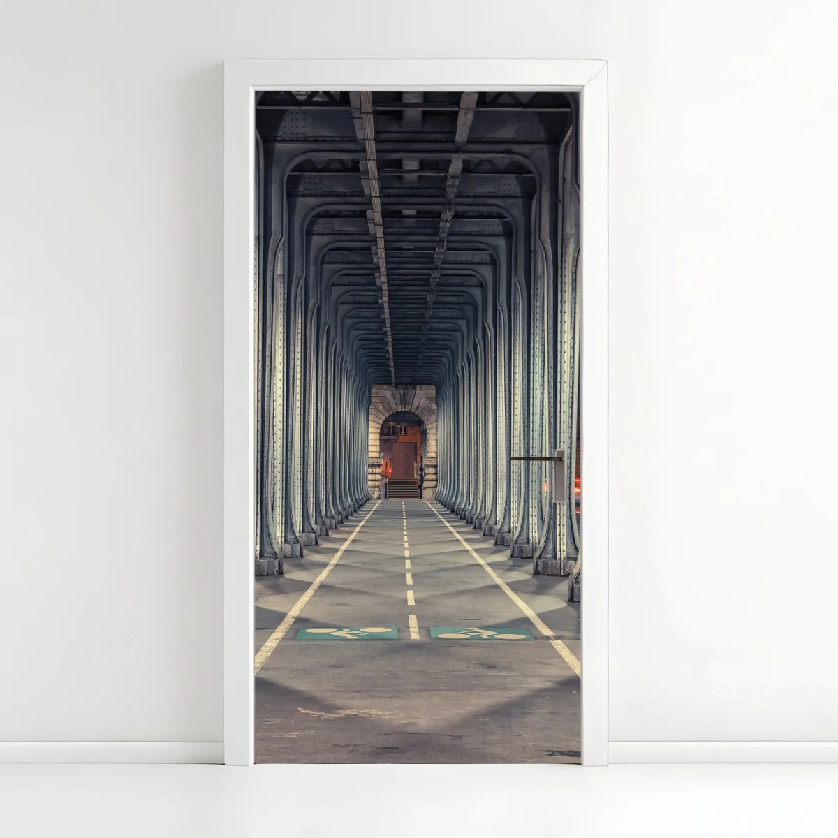 Adesivo per porta corridoio simmetrico di colonne metalliche • Wallissimo® Adesivo per porta corridoio simmetrico di colonne metalliche • Wallissimo®