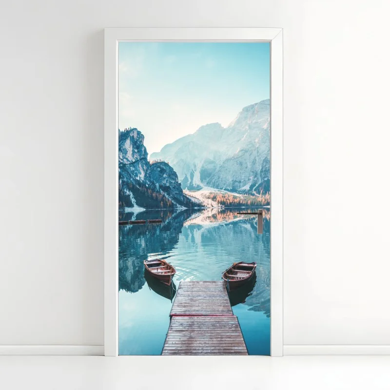 Adesivo per porta riflessi sul Lago di Braies nelle Dolomiti
