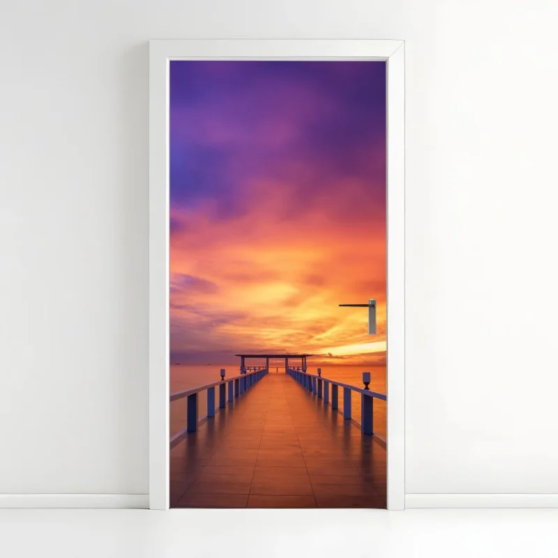 Adesivo per porta pontile al tramonto dai colori intensi