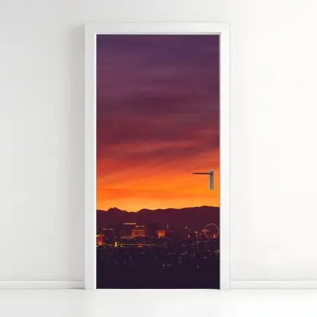 Adesivo per porta panorama urbano al tramonto su Las Vegas • Wallissimo®