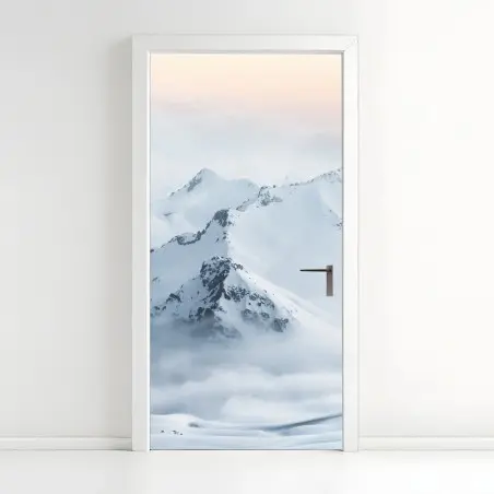 Adesivo per porta cime innevate del Caucaso • Wallissimo®
