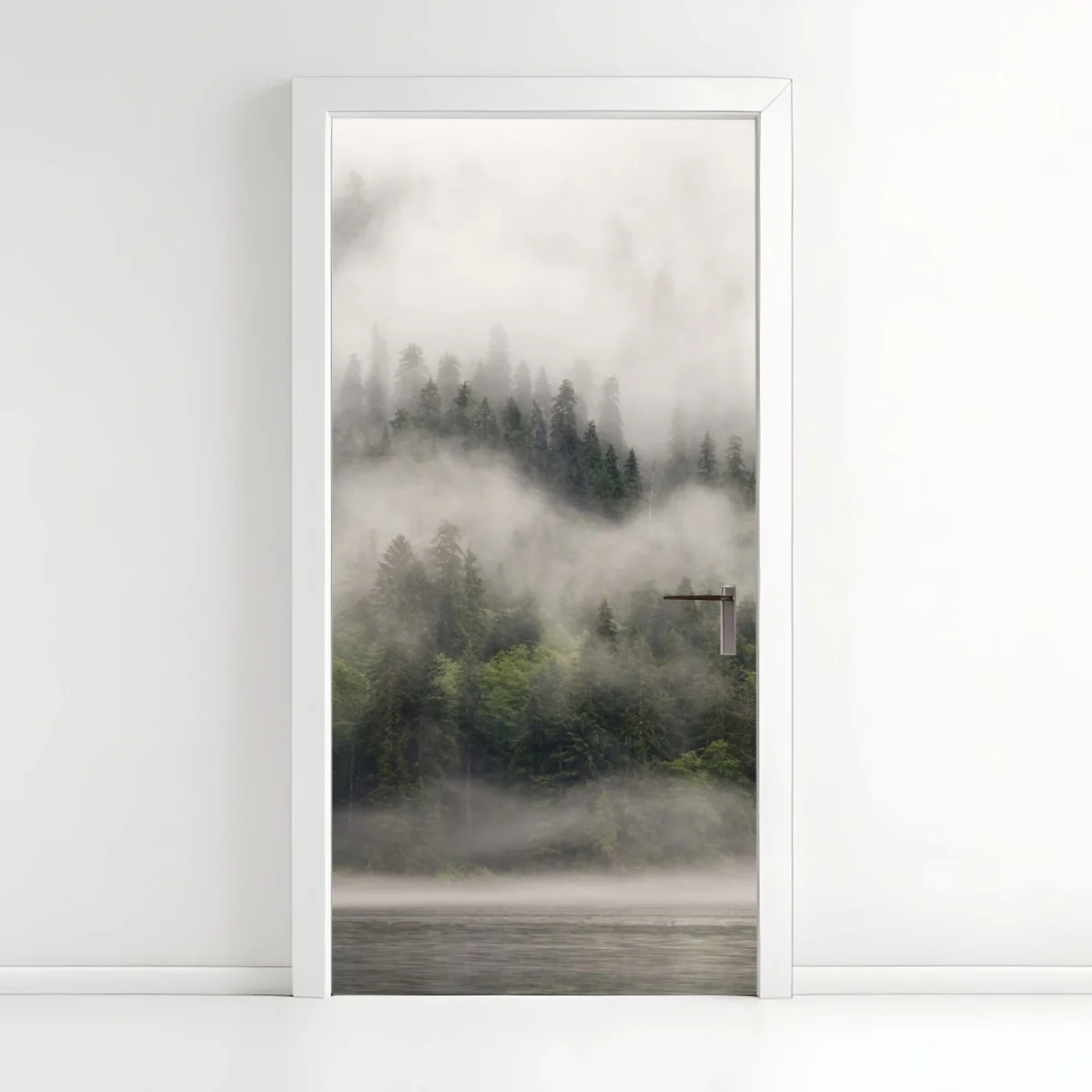 Adesivo per porta nebbia tra le conifere di British Columbia • Wallissimo® Adesivo per porta nebbia tra le conifere di British Columbia • Wallissimo®