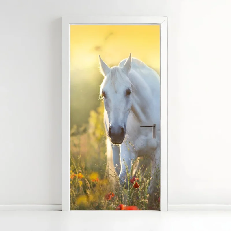 Adesivo per porta elegante cavallo bianco al sorgere del sole