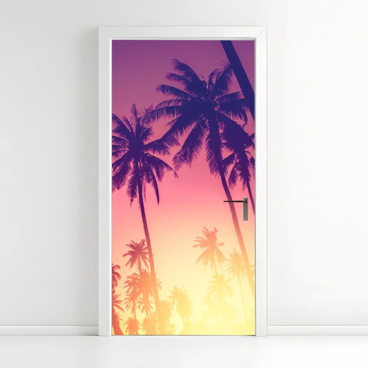 Adesivo per porta tramonto tropicale tra palme ondeggianti • Wallissimo®