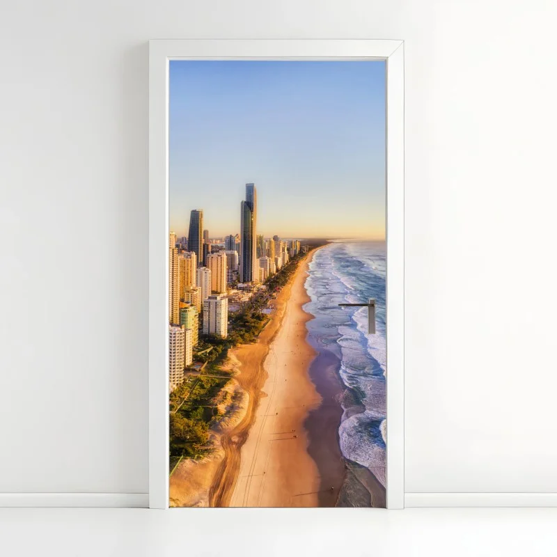 Adesivo per porta alba sulla Gold Coast a Surfers Paradise