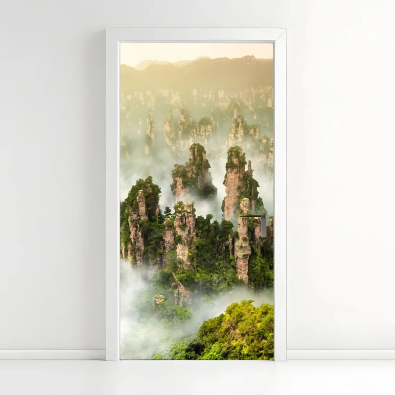Adesivo per porta panorama mistico dei pinnacoli di Zhangjiajie