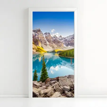 Adesivo per porta riflessi turchesi di Moraine Lake al tramonto • Wallissimo®