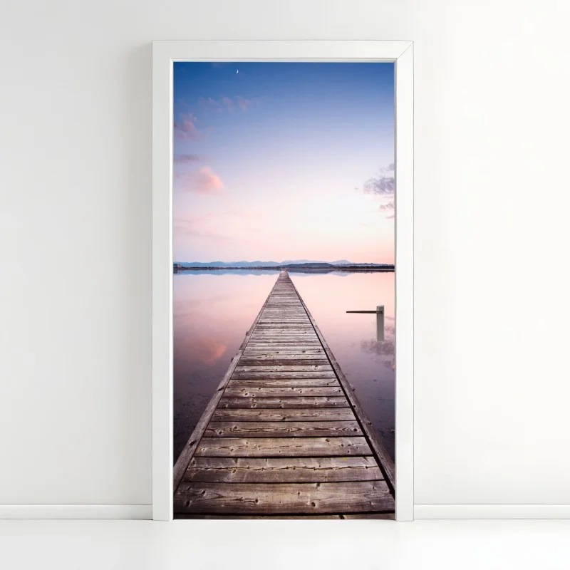 Adesivo per porta pontile al tramonto: vista prospettica sul lago