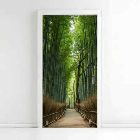 Adesivo per porta sentiero nella foresta di bambù • Wallissimo®