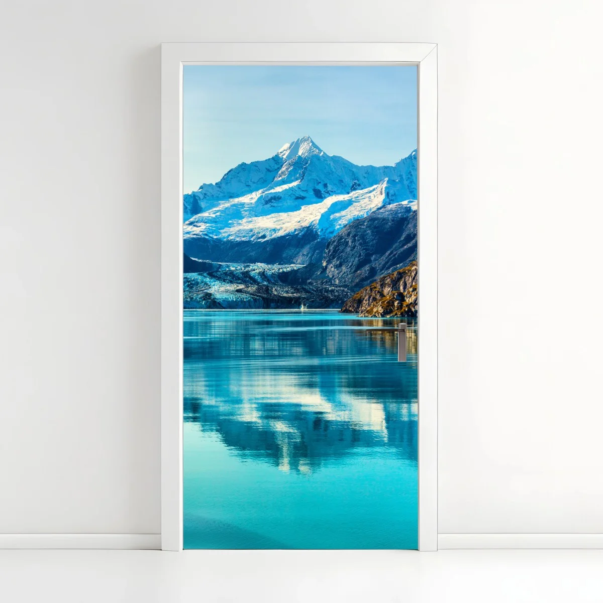 Adesivo per porta riflessi delle montagne innevate • Wallissimo® Adesivo per porta riflessi delle montagne innevate • Wallissimo®