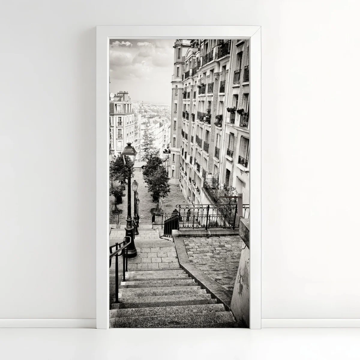 Adesivo per porta scalinata di Parigi in bianco e nero • Wallissimo® Adesivo per porta scalinata di Parigi in bianco e nero • Wallissimo®