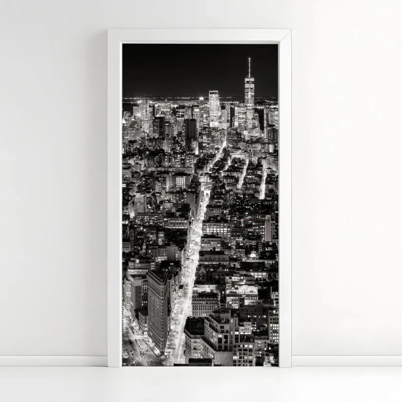 Adesivo per porta skyline notturno di New York in bianco e nero